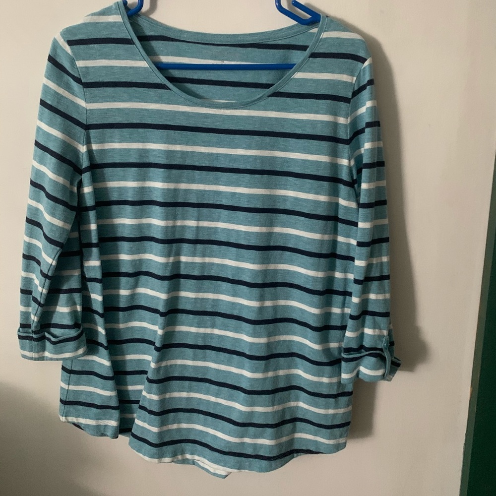 3/4 sleeve blue stripped shirt